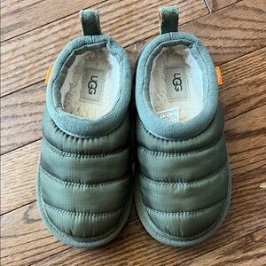 UGG Kids Slippers in Forest Green